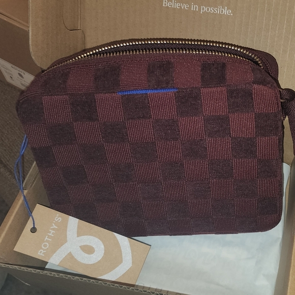 Rothys Camera Bag Purse. Red- Burgandy - Picture 4 of 10